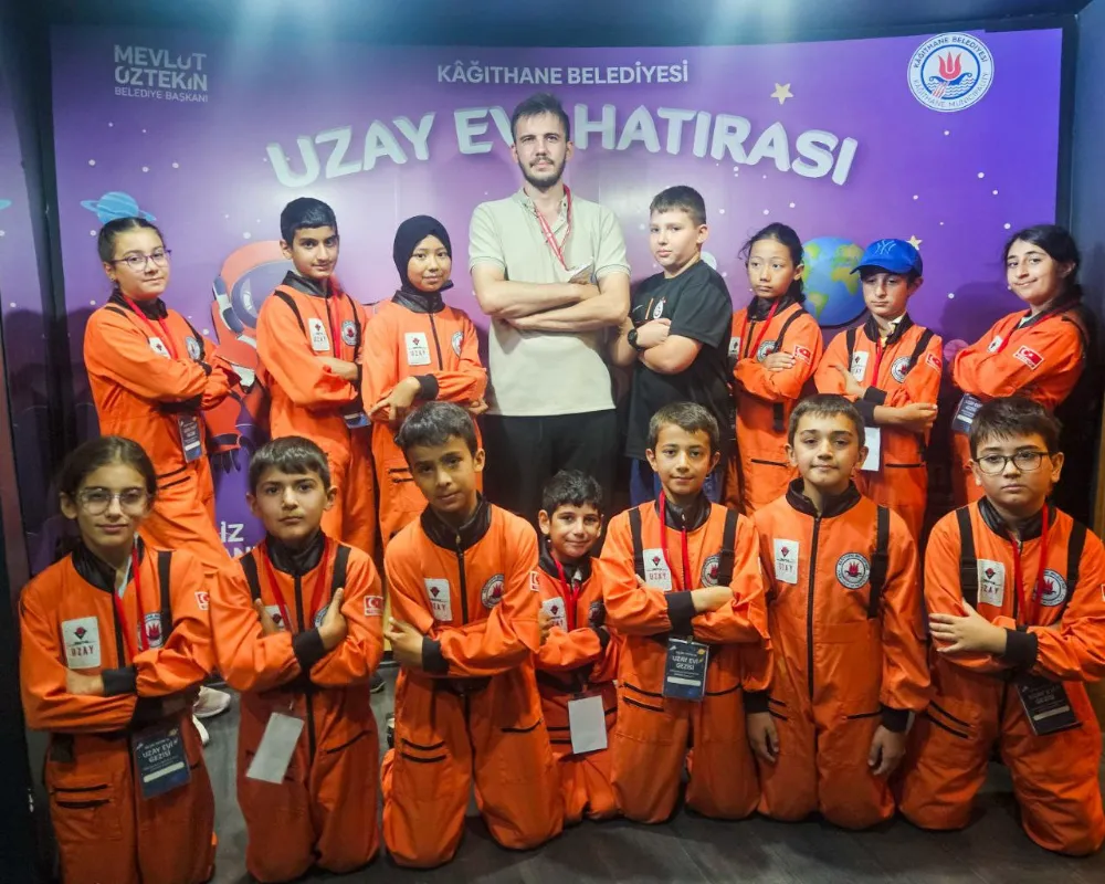 Genç Bilim Adamları Uzayın Sırlarını Keşfetti